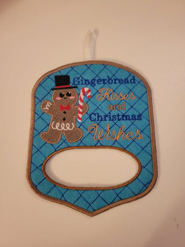 Gingerbread Kisses Tea Towel Topper