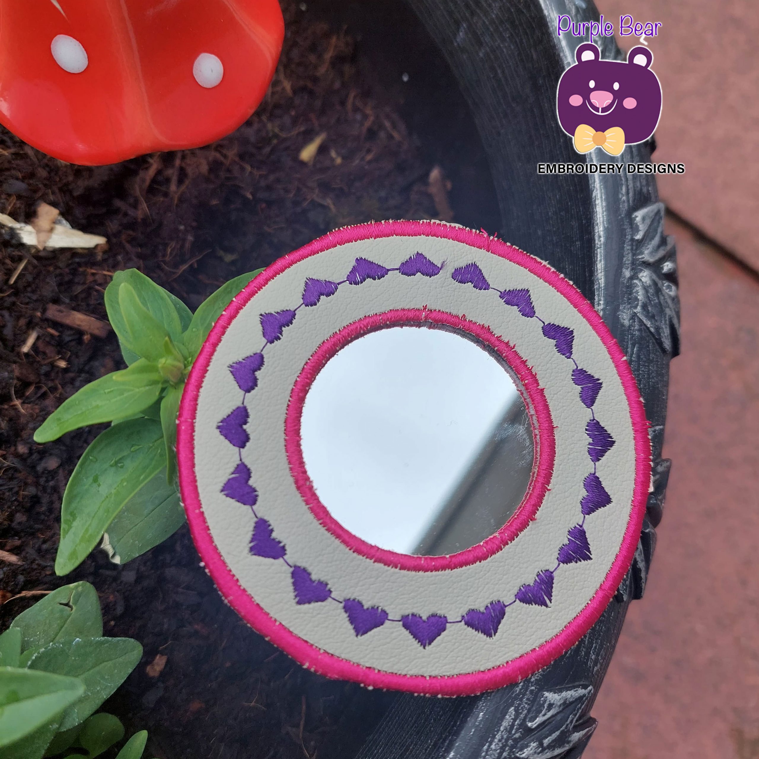 Hearts Mirror Surround