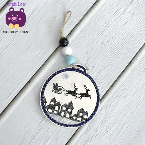 Flying Santa, Ornament/Eyelet