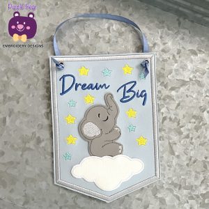 Dream Big Hanger