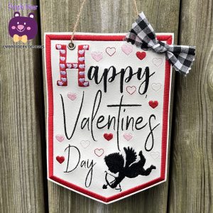 Happy Valentine's Hanger