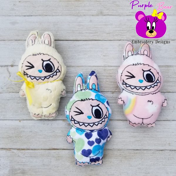 La Stuffie face 2, 4 sizes